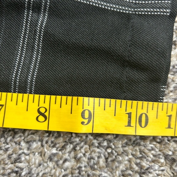 O’Neil Men’s Black with Gray and White plaid design size 34 - Picture 5 of 5